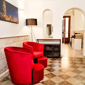 Casa Dante Deliziosa Casa A Due Passi Dal Centro Hébergement de vacances Lecce