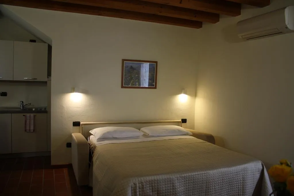 Antica Corte La Valle Guest House Sona Italy