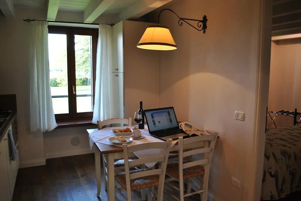 Antica Corte La Valle Guest House Sona