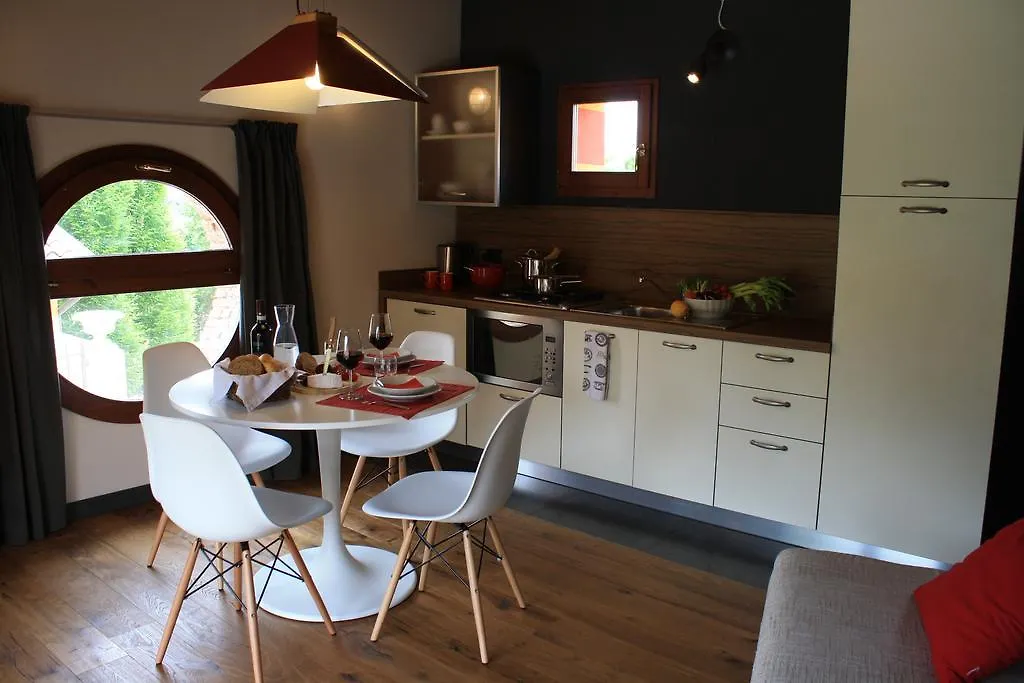 Antica Corte La Valle Guest House Sona