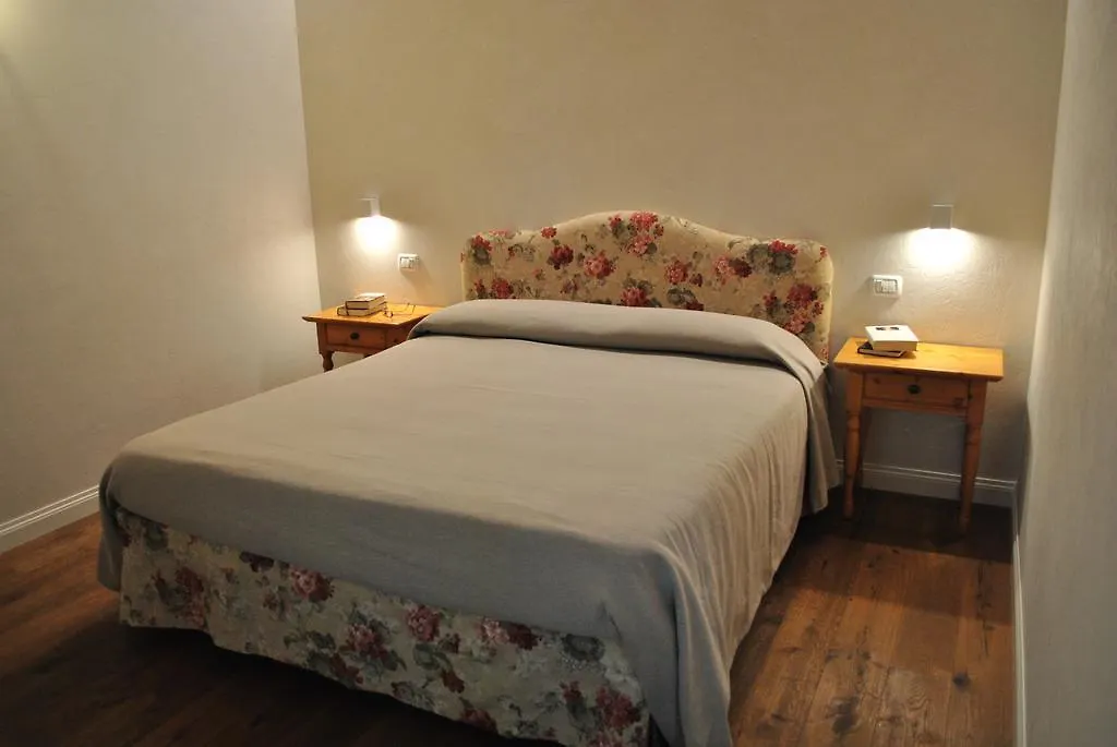 Antica Corte La Valle Guest House Sona